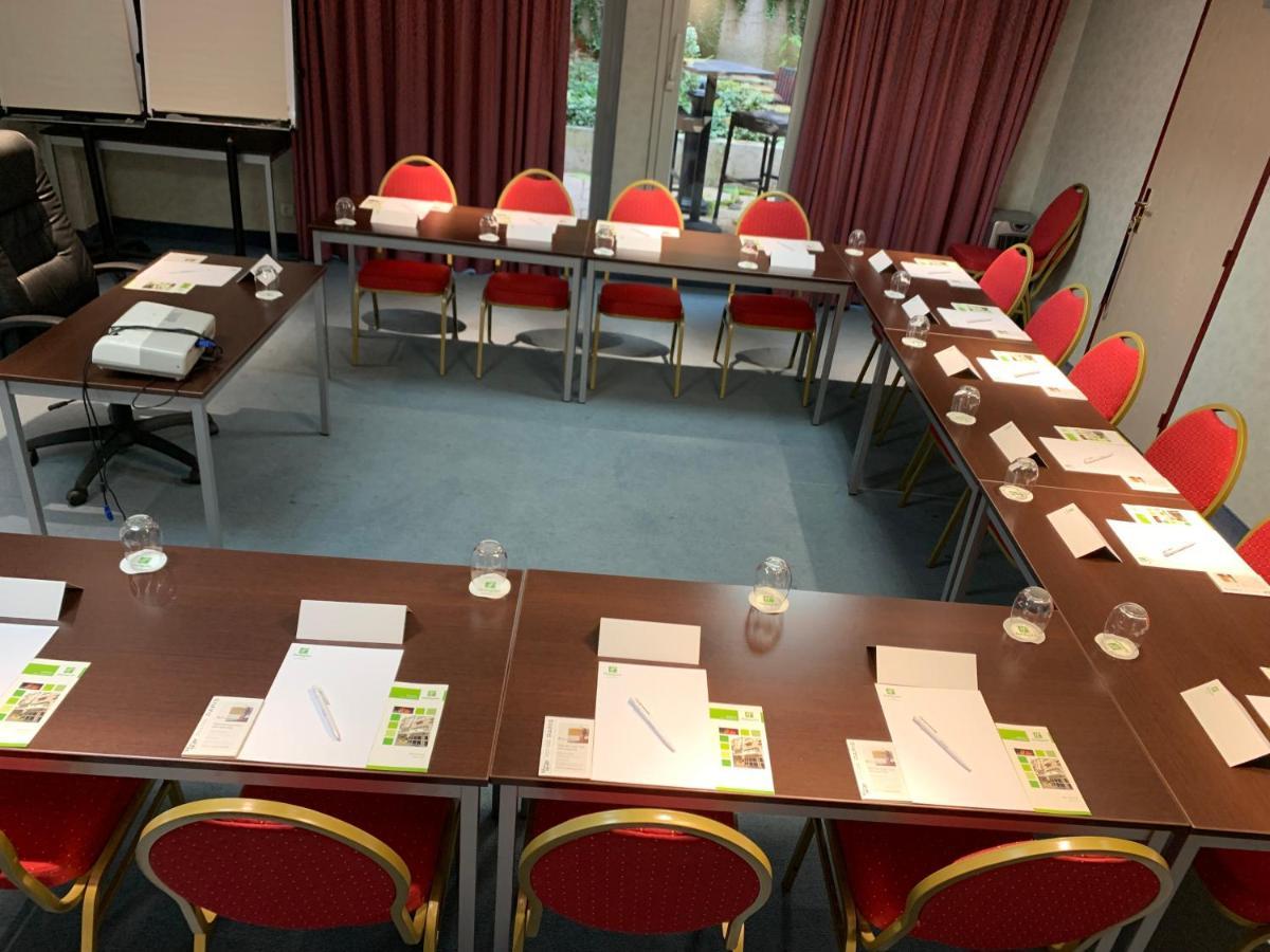 Holiday Inn Paris Montmartre By Ihg Bagian luar foto