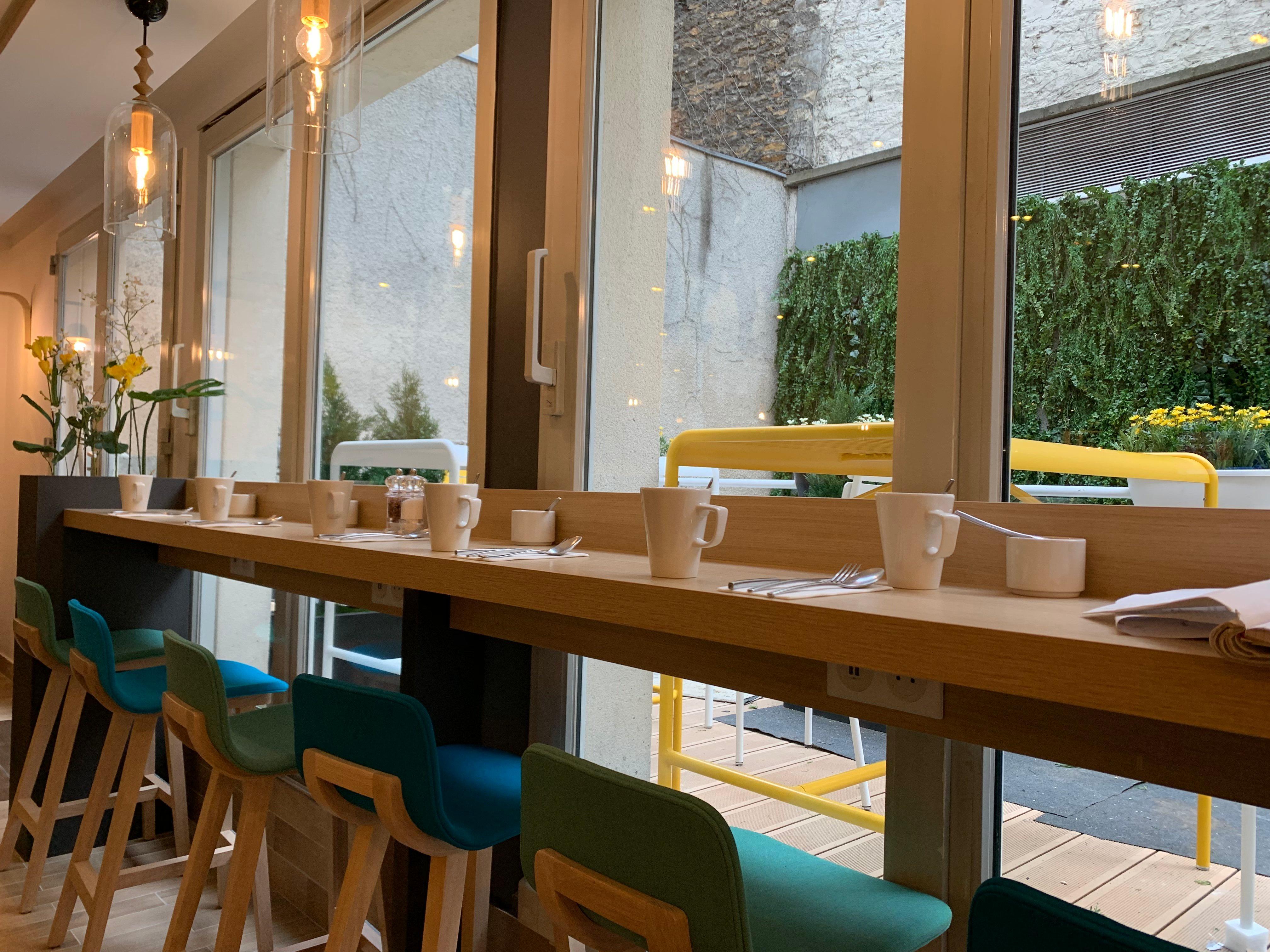 Holiday Inn Paris Montmartre By Ihg Bagian luar foto