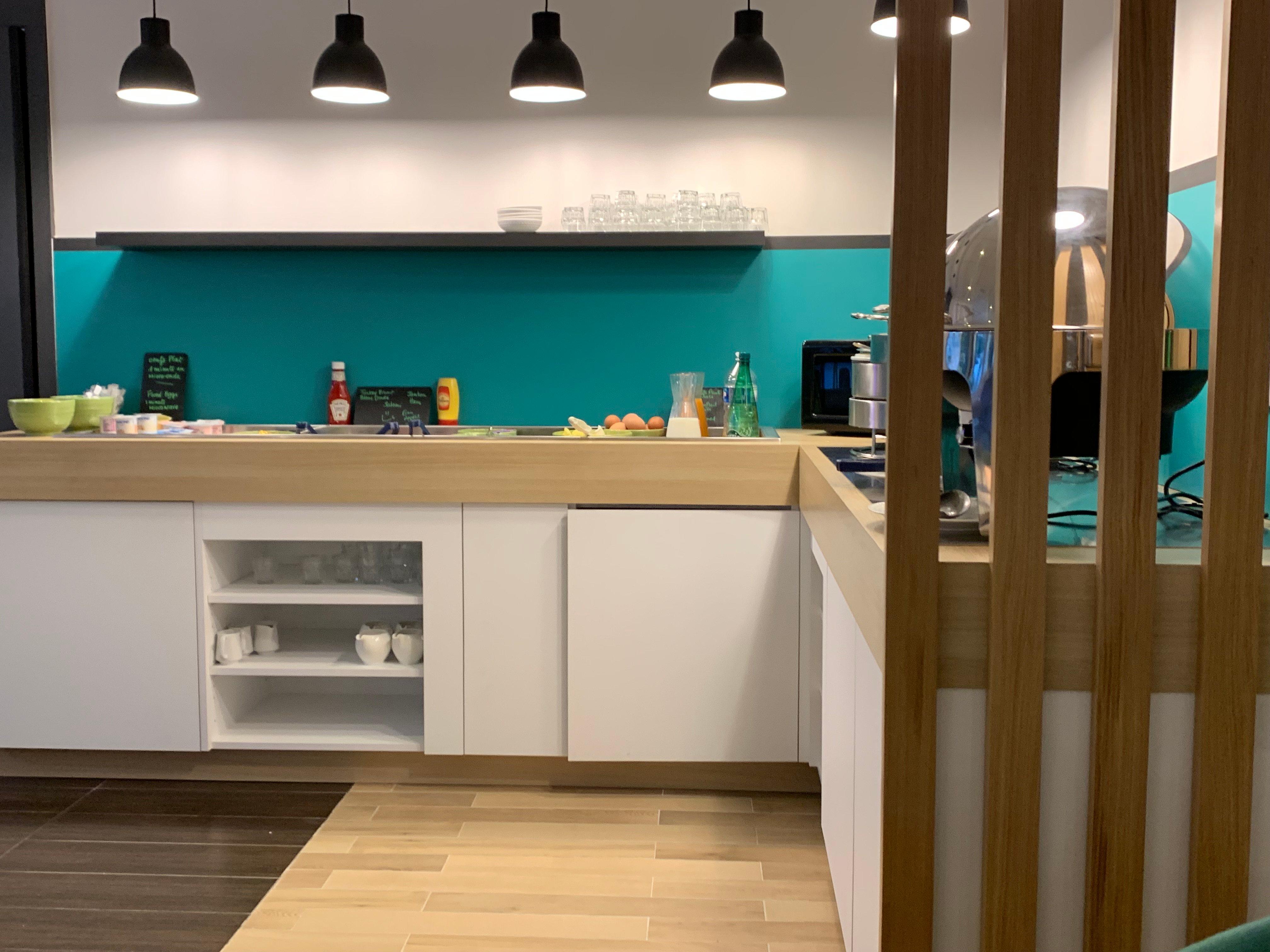Holiday Inn Paris Montmartre By Ihg Bagian luar foto