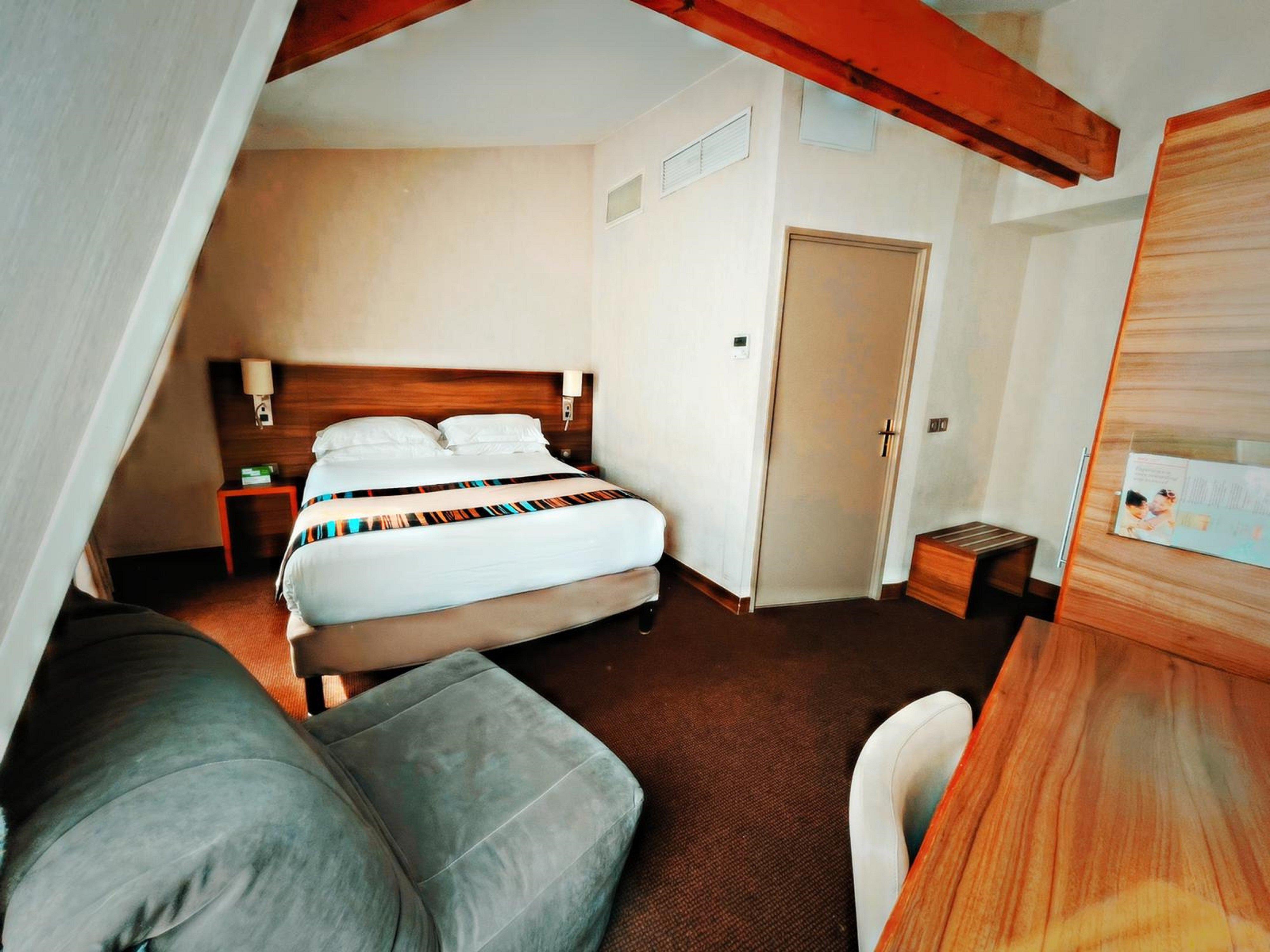 Holiday Inn Paris Montmartre By Ihg Bagian luar foto