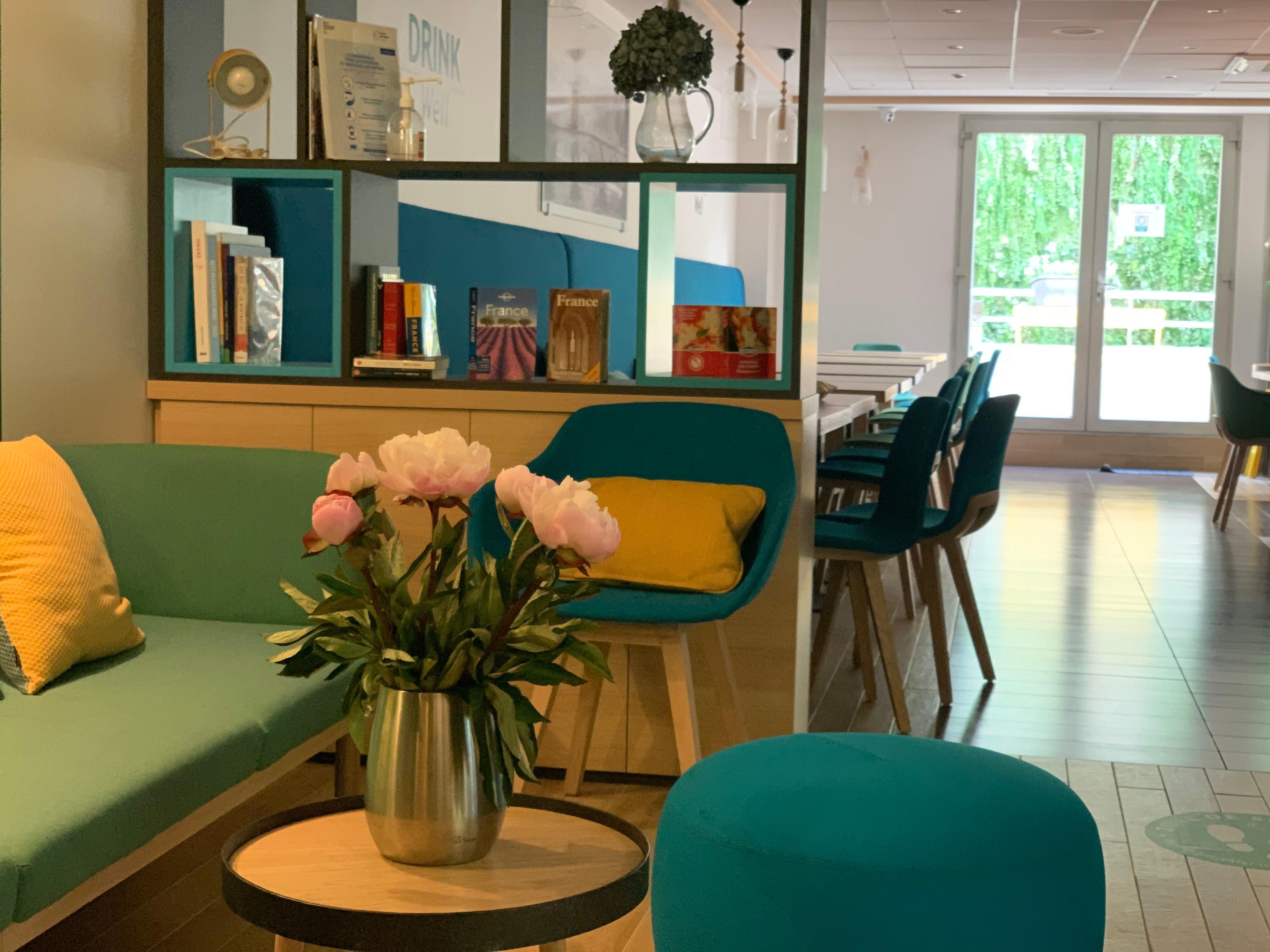 Holiday Inn Paris Montmartre By Ihg Bagian luar foto